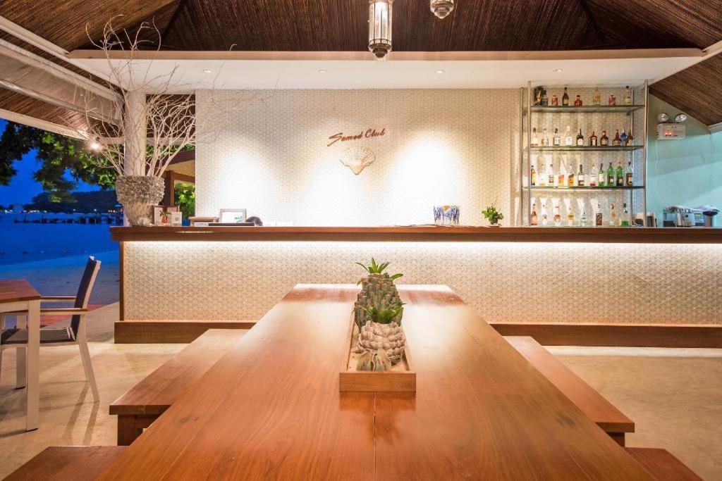 Aqua Beads Samed Hotel Koh Samet Bagian luar foto